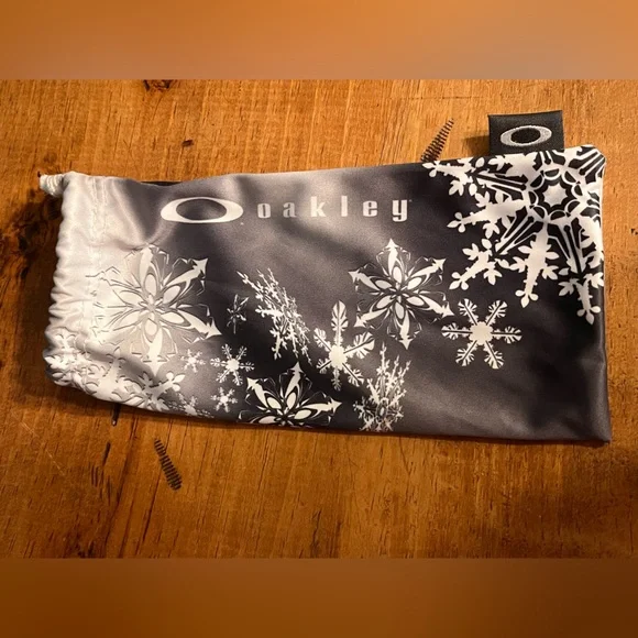 Brand New!! Oakley Forehand Sunglasses - Picture 8 of 8